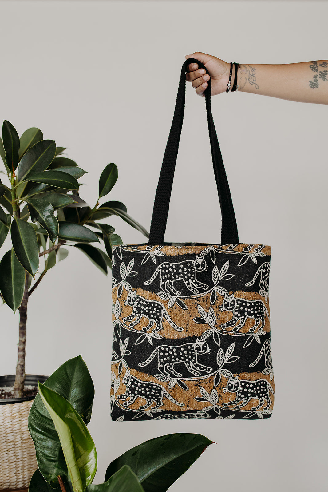 The Leo Bag