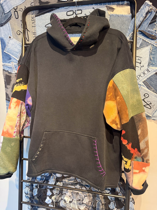 WORN BY: Ellen 002